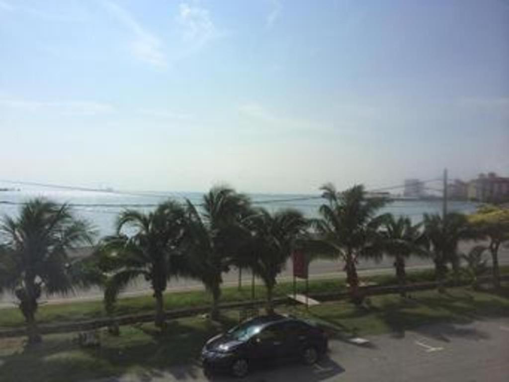 Sea Front Hotel Port Dickson Exteriör bild